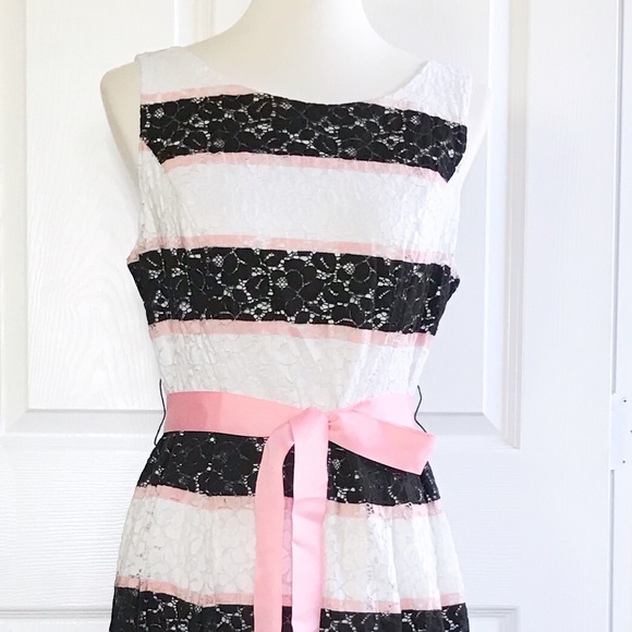 Nina Leonard fit and flare lace dress - Picture 2 of 2